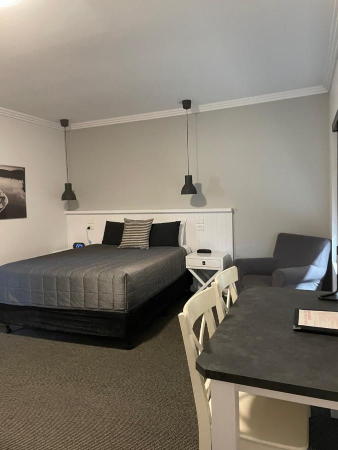 Noah'S Mid City Motor Inn Muswellbrook Exterior photo
