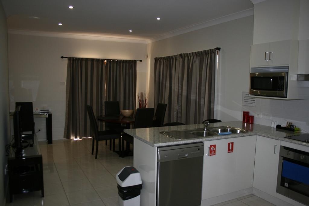 Noah'S Mid City Motor Inn Muswellbrook Room photo