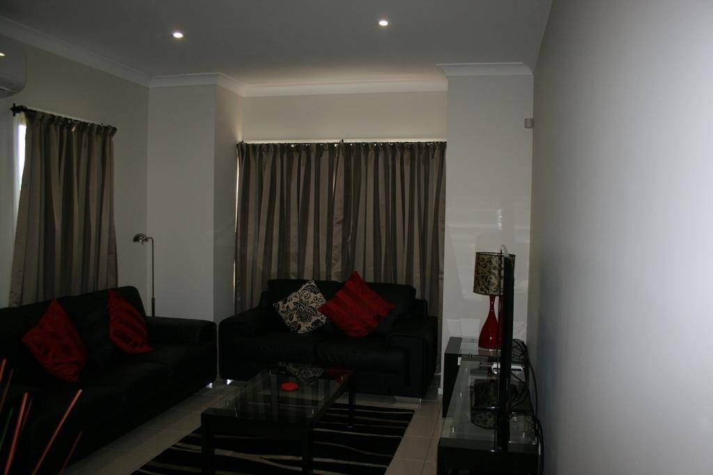 Noah'S Mid City Motor Inn Muswellbrook Room photo