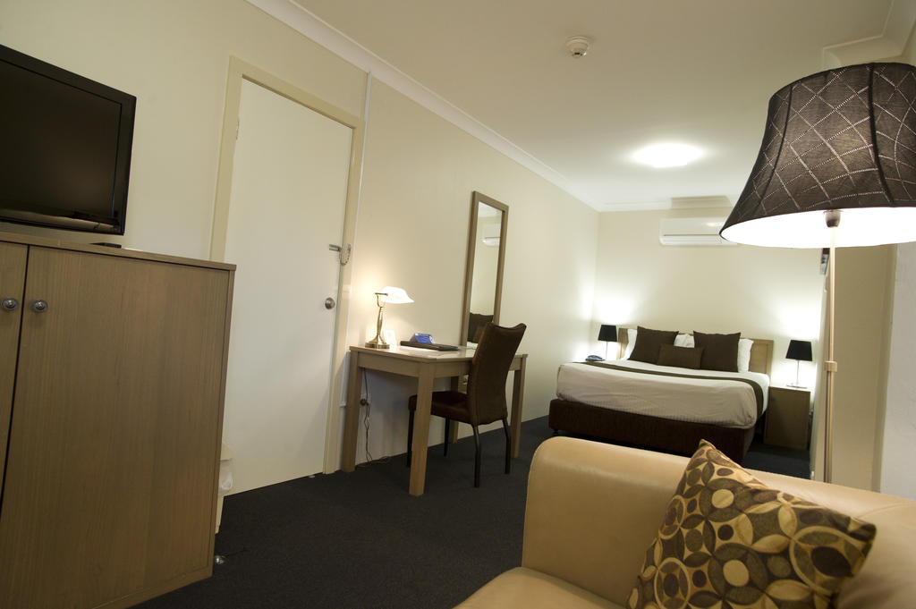Noah'S Mid City Motor Inn Muswellbrook Room photo