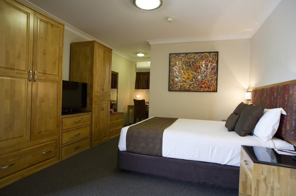 Noah'S Mid City Motor Inn Muswellbrook Room photo