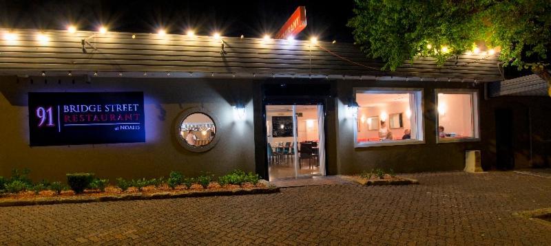 Noah'S Mid City Motor Inn Muswellbrook Exterior photo