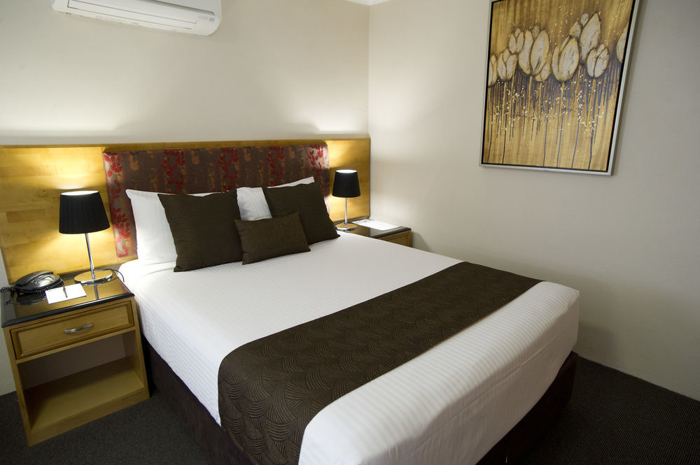 Noah'S Mid City Motor Inn Muswellbrook Exterior photo