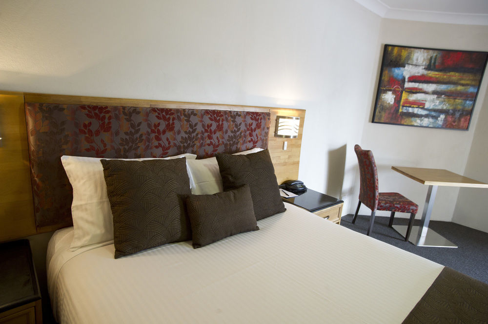 Noah'S Mid City Motor Inn Muswellbrook Exterior photo
